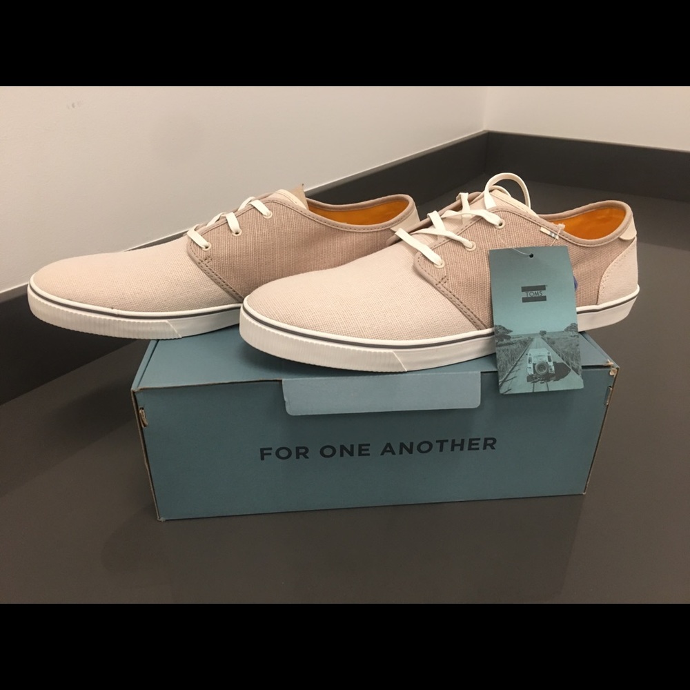 Toms shoes